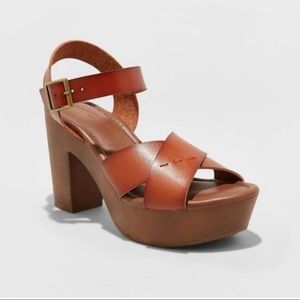 Universal Thread Estella Heel Pumps Cognac